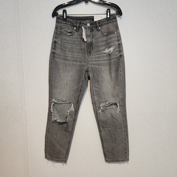 American Eagle Outfitters Denim - American Eagle High Rise Mom Jeans Smoked Gray Size 4 Short New